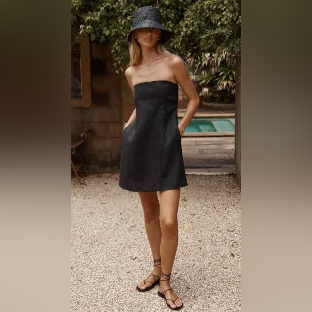 DISSH Black Strapless Mini Dress